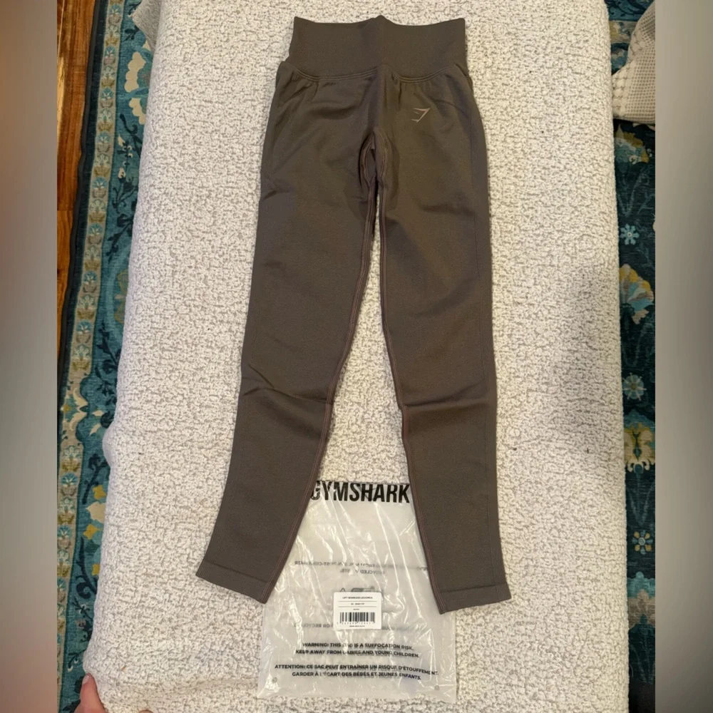 Gymshark Lift Seamless Leggings – Brown – Size XS – NWT w/ Packaging